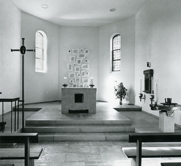 Gempen Altar und Chor