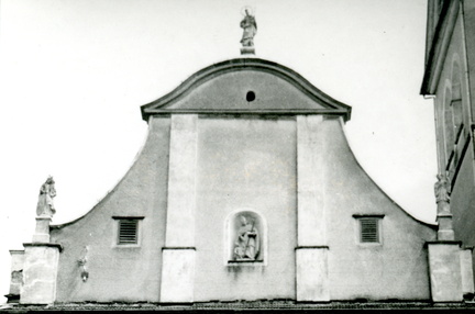 Heiligenfiguren, in situ