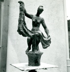 Frau mit Tuch